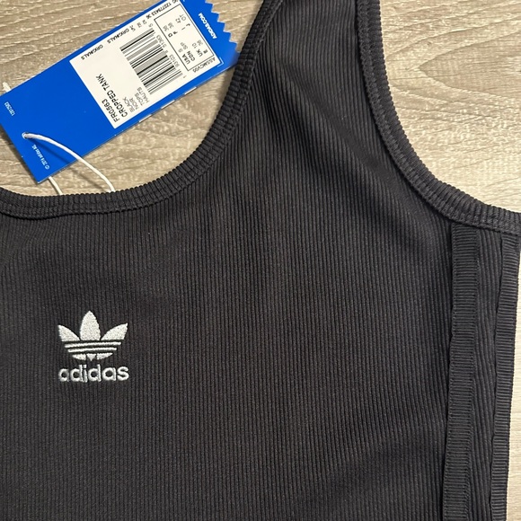 Adidas Cropped Tank - Picture 3 of 3